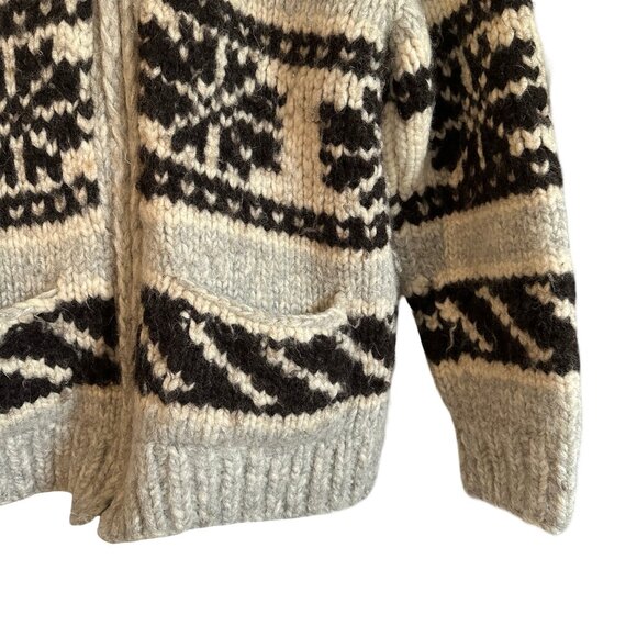 Excellent Vintage Hand Knit Wool Cowichan Cardigan Sweater Womens M Mens S - Picture 3 of 4